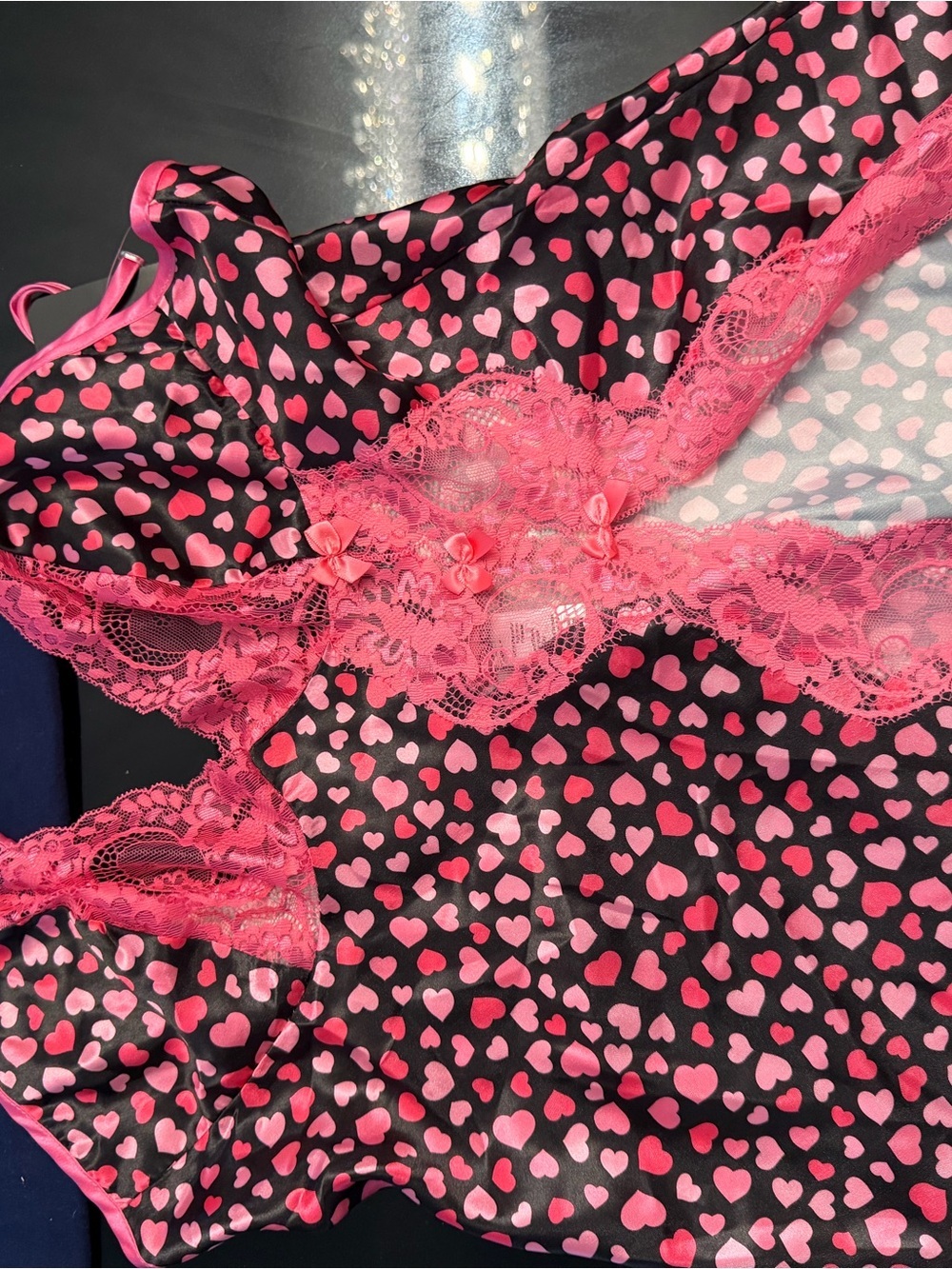 Shirley of Hollywood Black & Hot Pink Heart Lace Chemise - Picture 6 of 6